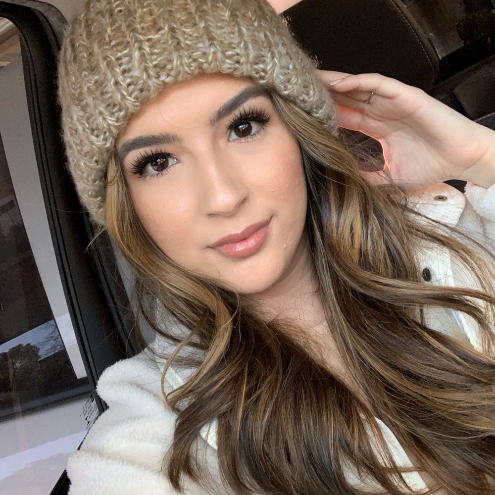 Meet your Posher, Maria